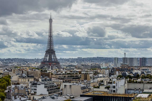 法国将投资300亿欧元振兴工业 中企注册法国公司流程