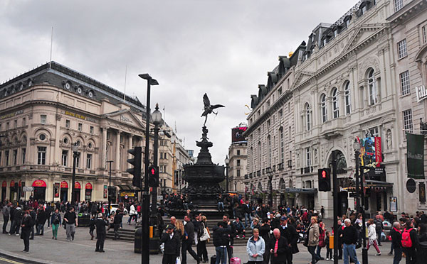 注册英国公司后,董事能否以该公司名义办理赴英签证